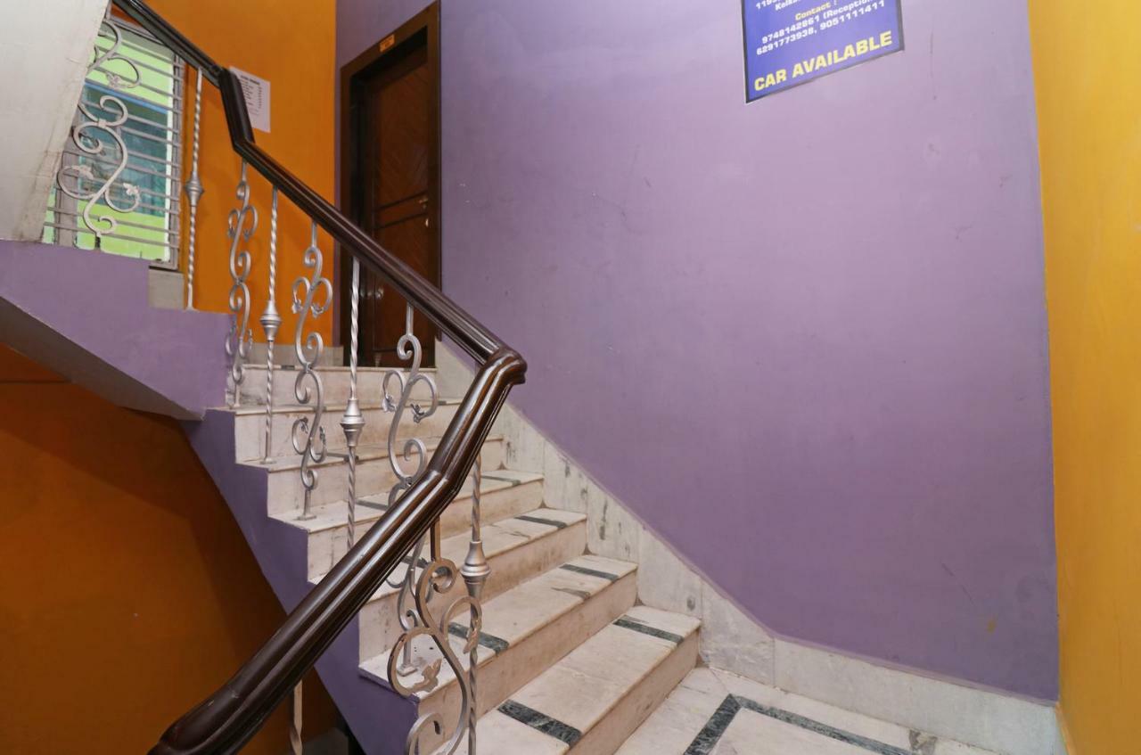 Oyo 23364 Kolkata Hcn Guest House Bagian luar foto
