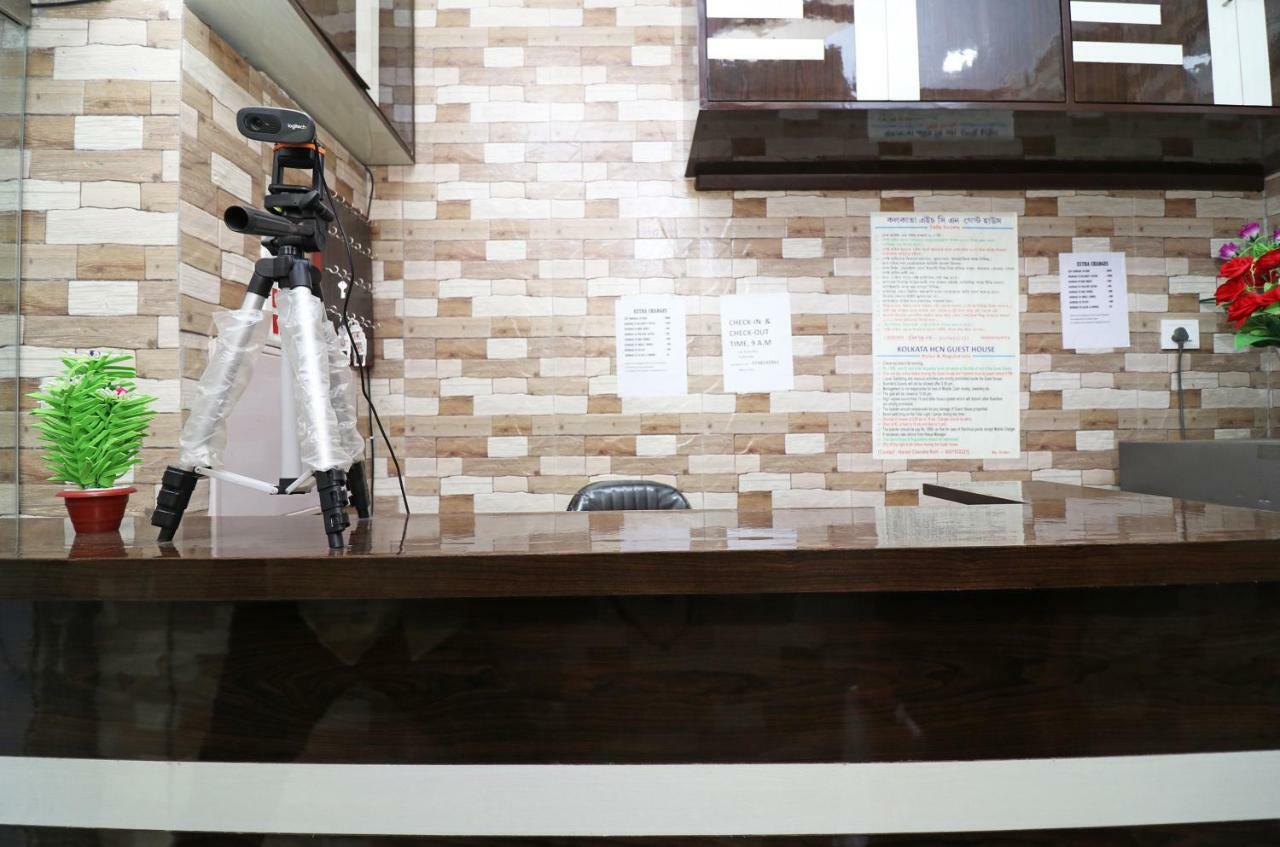 Oyo 23364 Kolkata Hcn Guest House Bagian luar foto