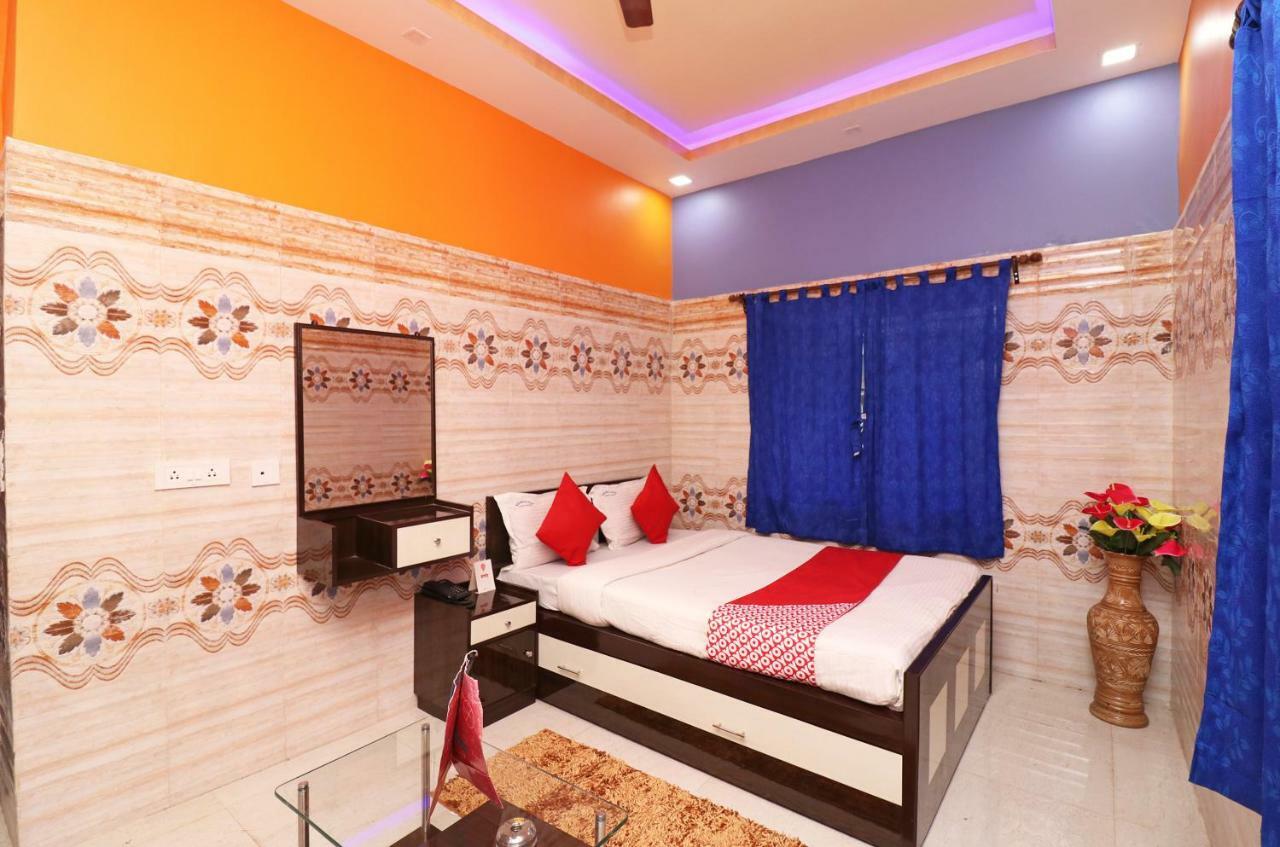 Oyo 23364 Kolkata Hcn Guest House Bagian luar foto