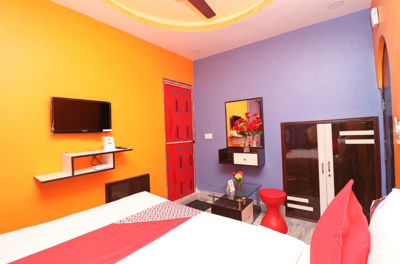 Oyo 23364 Kolkata Hcn Guest House Bagian luar foto
