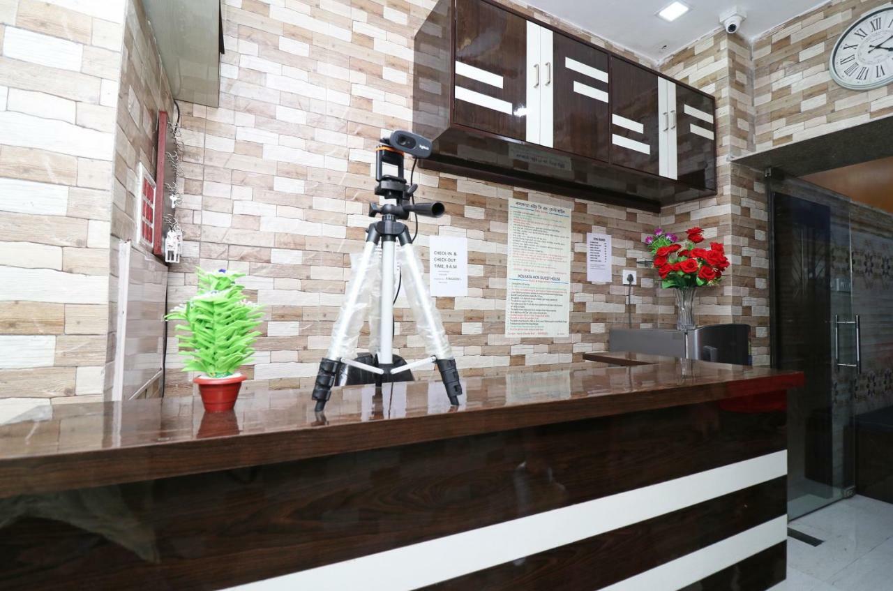 Oyo 23364 Kolkata Hcn Guest House Bagian luar foto